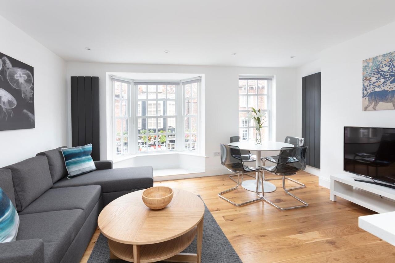 Hampden - The Louis Apartment